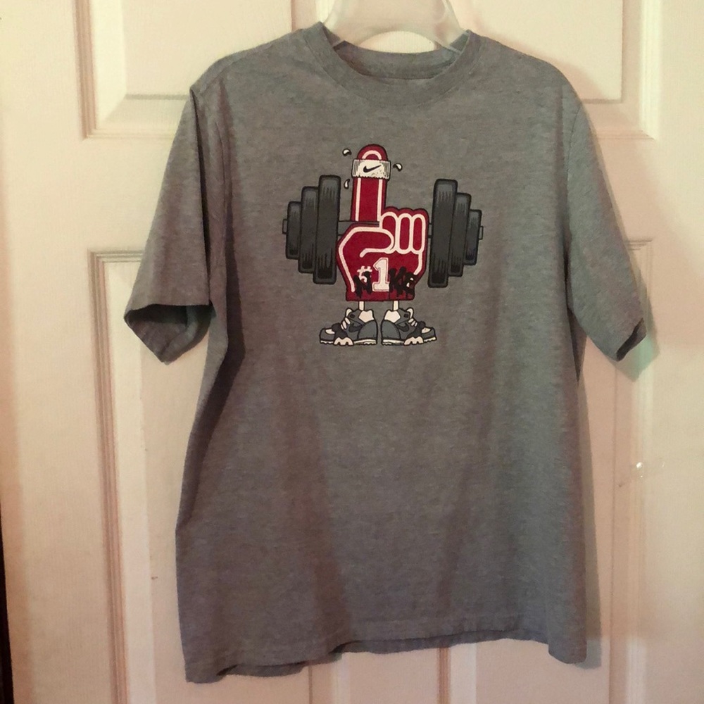 Nike #1 Gray Graphic T-Shirt Boys XL